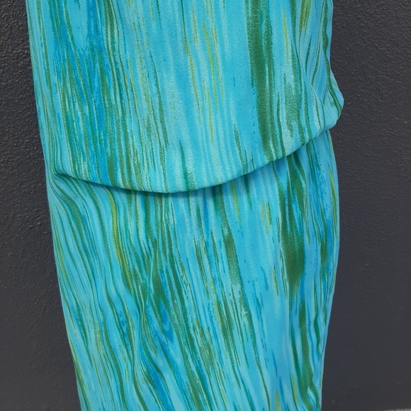 MAX STUDIO DRESS - Picture 9 of 16